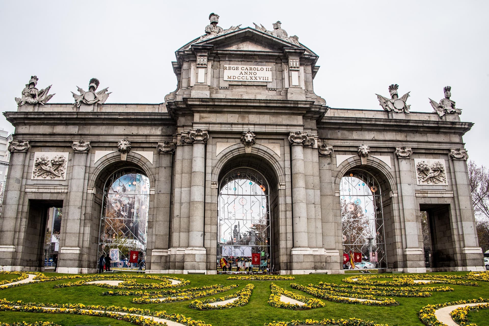 The Puerta de Alcalá at the edge of the Retiro