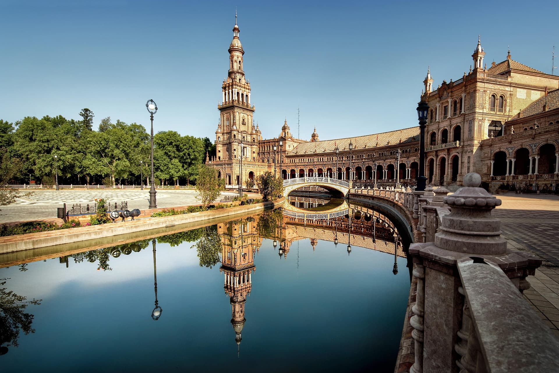 Collage of Spanish cities, coast, and countryside